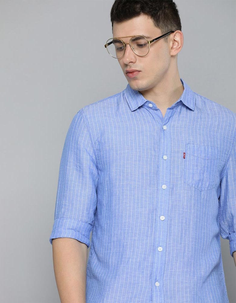 Men Blue Slim & White Fit Striped Casual Shirt